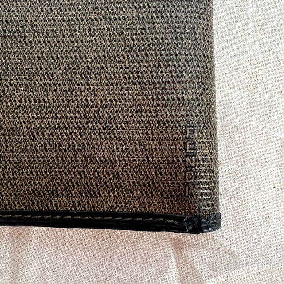 FENDI Mini ZUCCA Leather Bifold Credit Card Gold Tone Logo Wallet - Picture 5 of 11